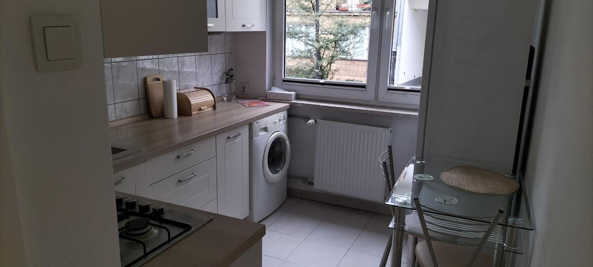 B10 Solec Kozminska 2 Football Stadium Apartament